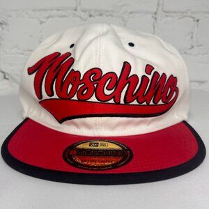 AW20 MOSCHINO Couture Jeremy Scott Red White Oversized Snapback Logo Hat